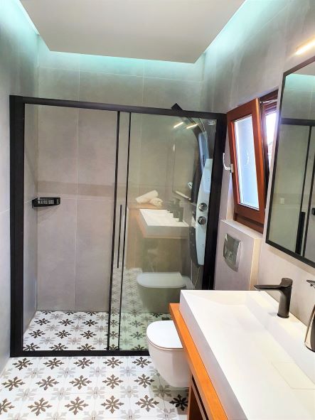 Studio No5 - bathroom